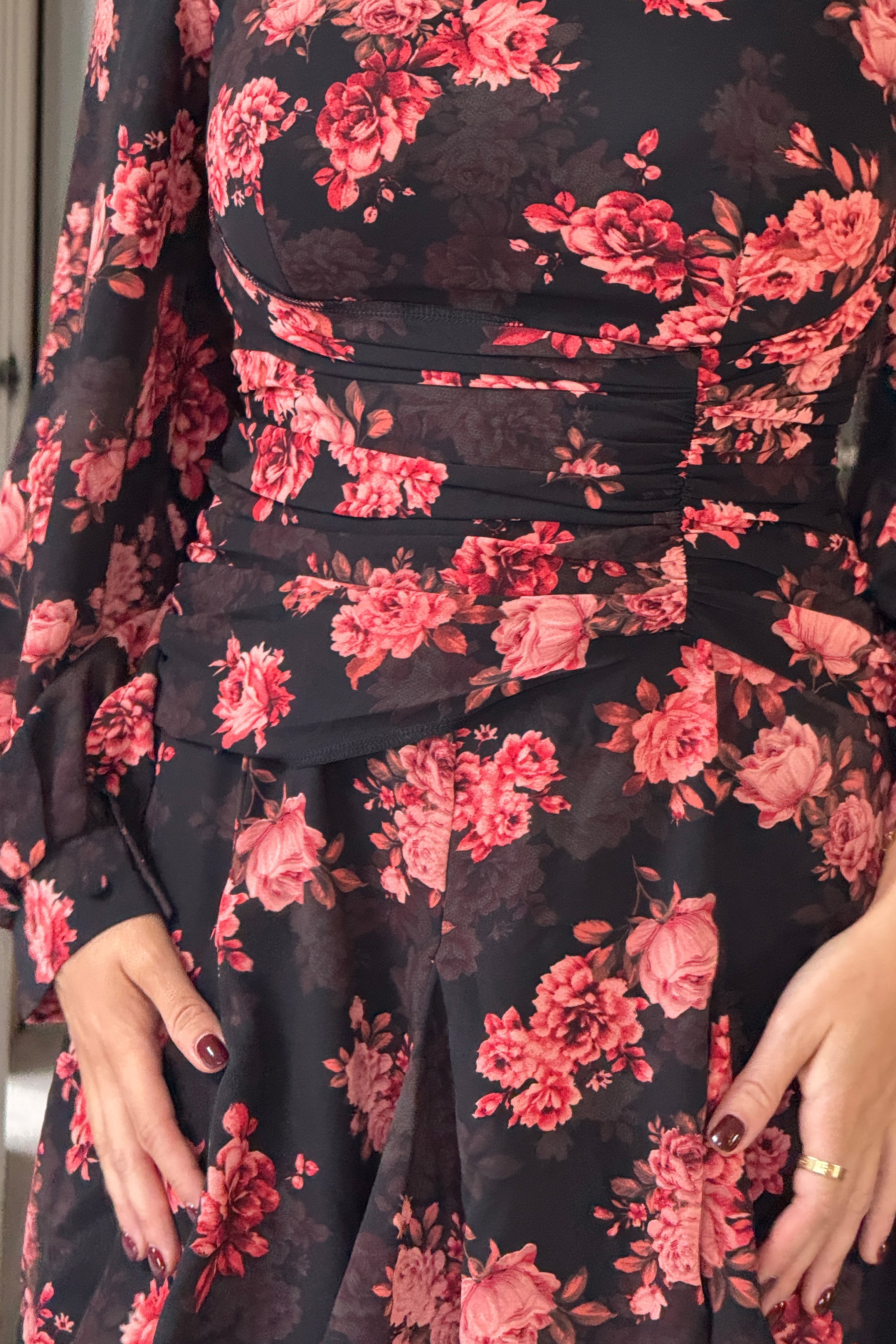 Effie Long Sleeve Sweetheart Neckline Mini Dress In Black Floral
